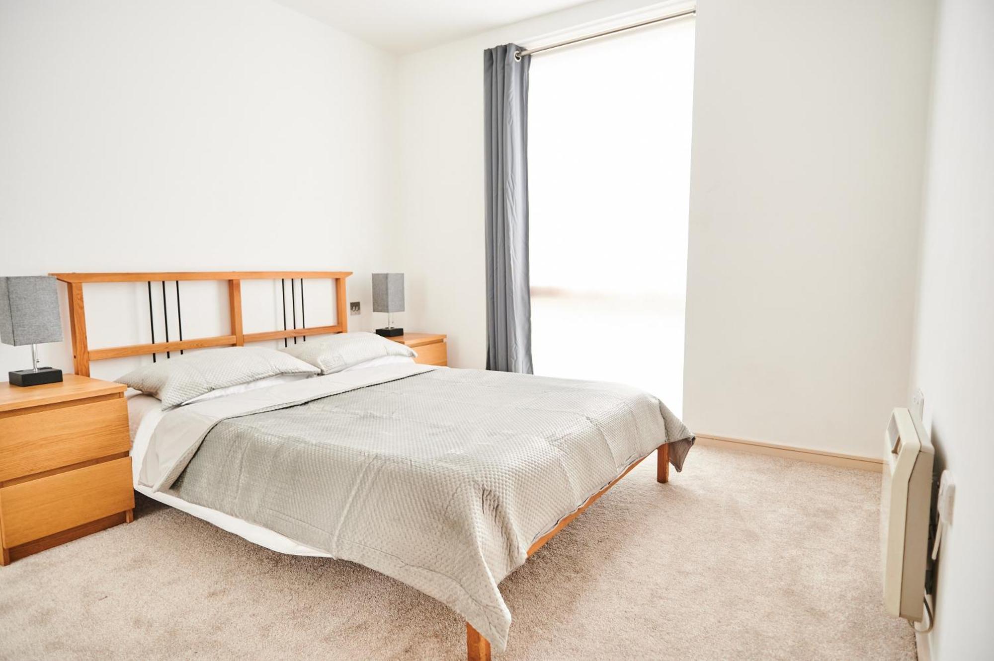 Bright 2 Bedroom Flat In Old Street With Balcony London Bagian luar foto